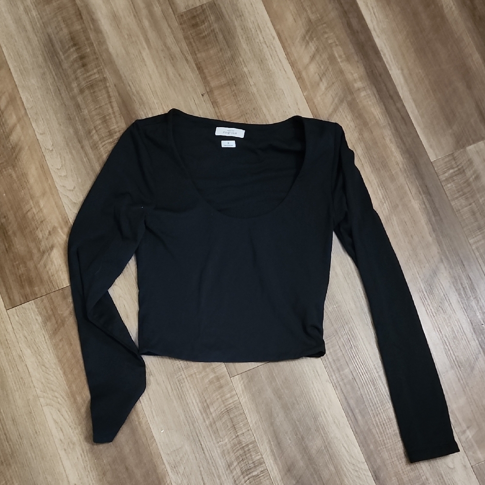 Babaton Black Scoop Neck Long Sleeve Cropped Top - Picture 7 of 12